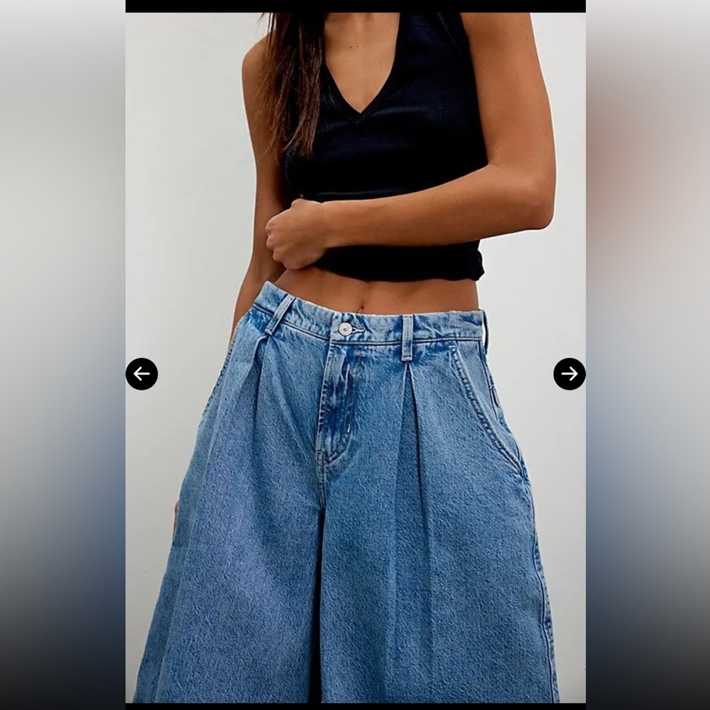 We The Free curvy Antonia crop Indigo Denim Shorts with Brown Leather Patch - Picture 4 of 10